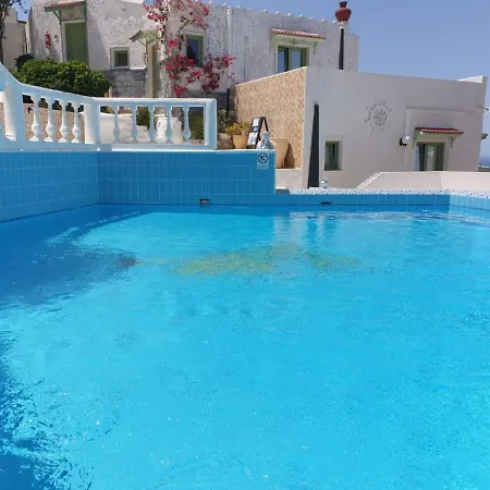 Cozy 3 Bedroom House In Hersonisos * Limenas Chersonisou