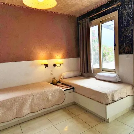 Feriehus Cozy 3 Bedroom House In Hersonisos Hersonissos (Crete)