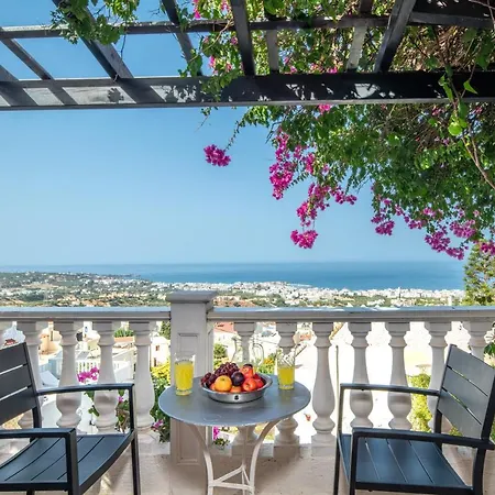Sunset Paradise In Hersonisos Holiday home