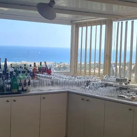 Cozy 3 Bedroom House In Hersonisos Feriehus *