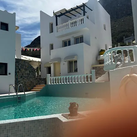 Cozy 3 Bedroom House In Hersonisos Ferienhaus *
