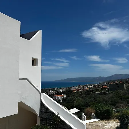 3 Bedroom House - Sleeps 15 - Pool Garden Wifi Semesterbostad Hersonissos (Crete)